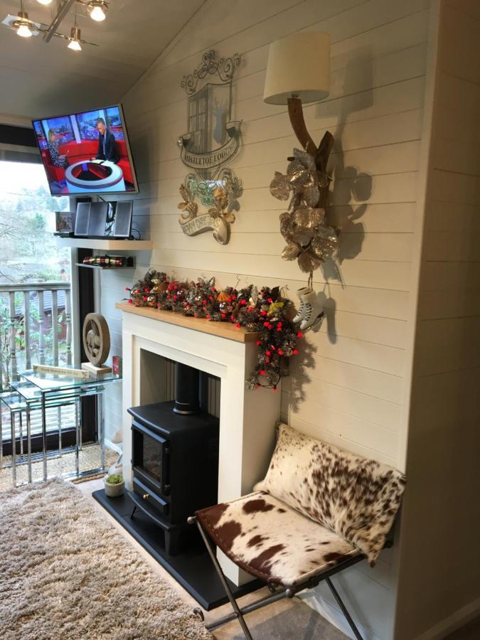 Mistletoe One Luxury Lodge With Hot Tub Windermere Buitenkant foto